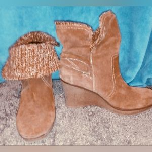 Suede wedge bootie